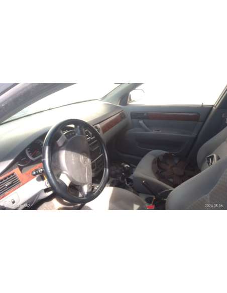 daewoo nubira berlina del año 2003