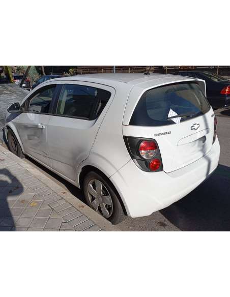 chevrolet aveo berlina hatchback del año 2012