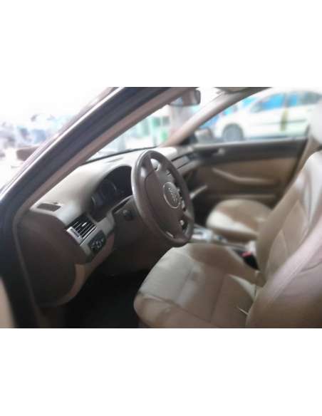 audi a6 berlina (4b2) del año 2004