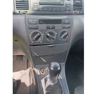 toyota corolla (_e12_) del año 2006 2