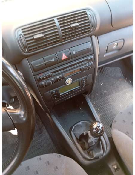 seat toledo (1m2) del año 2002
