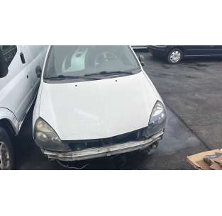 renault clio ii symbol del año 2006