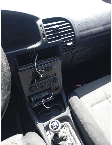 opel zafira a del año 2005