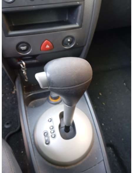 renault megane ii berlina 5p del año 2004