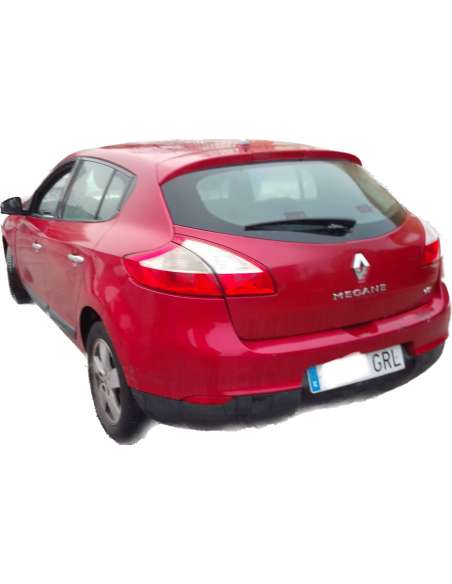 renault megane iii berlina 5 p del año 2009