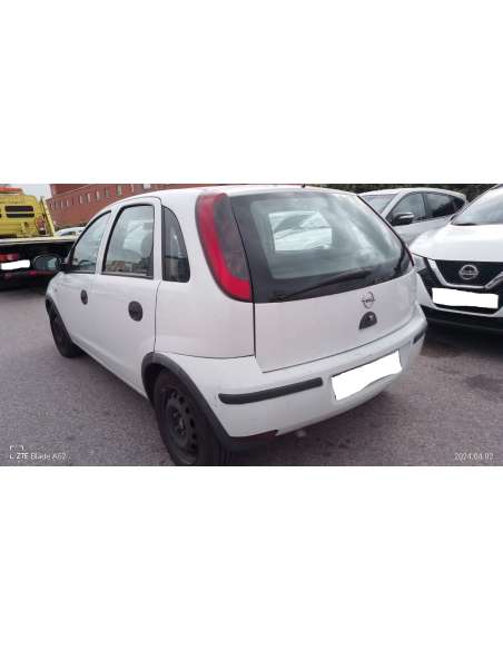 opel corsa c del año 2004