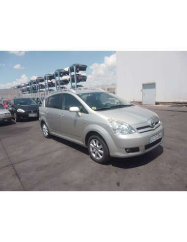 toyota corolla verso (r1) del año 2004