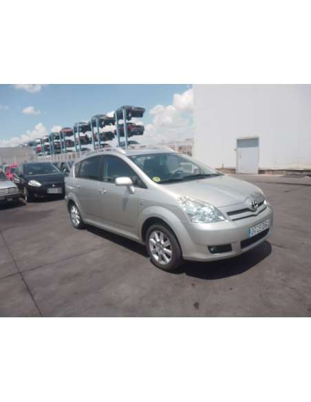 toyota corolla verso (r1) del año 2004