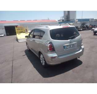 toyota corolla verso (r1) del año 2004 2