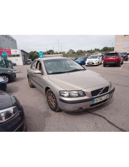 volvo s60 berlina del año 2003