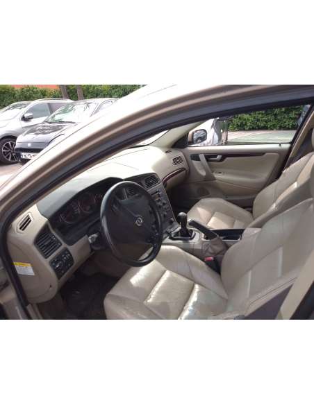 volvo s60 berlina del año 2003