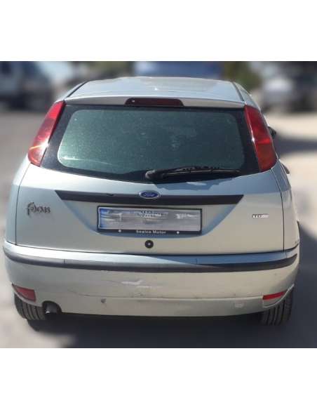 ford focus berlina (cak) del año 2003