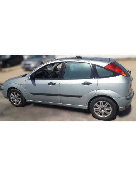 ford focus berlina (cak) del año 2003