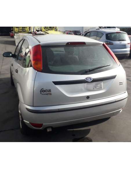 ford focus berlina (cak) del año 2003