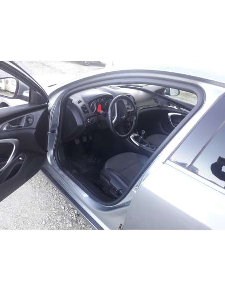 opel insignia sports tourer del año 2010