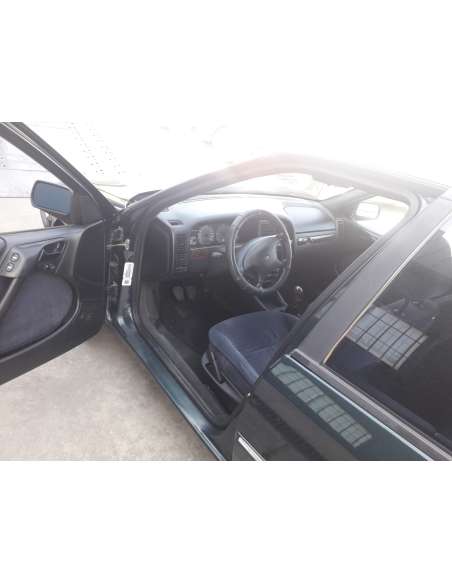 citroën xantia berlina del año 2000