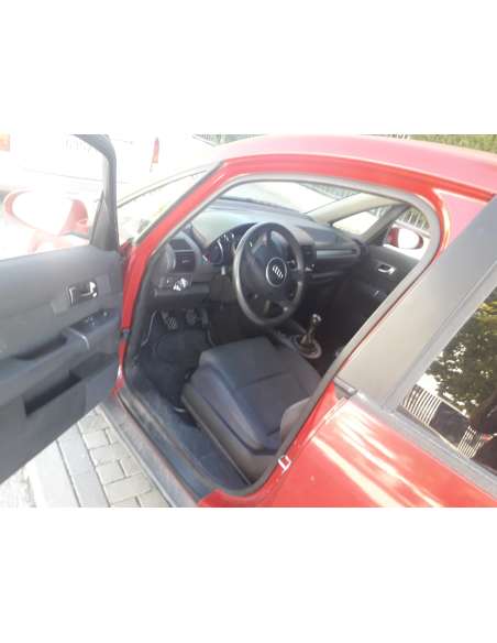 audi a2 (8z) del año 2002