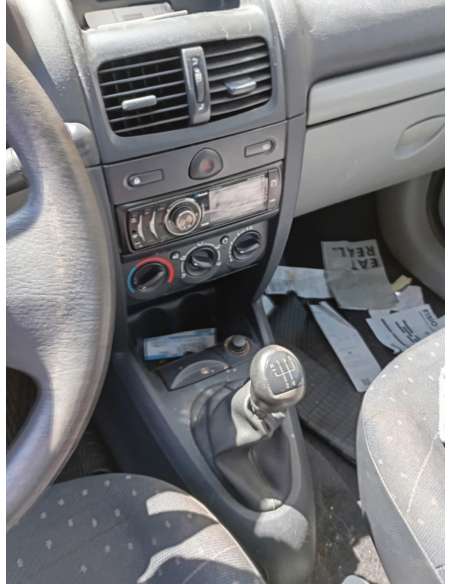 renault clio ii fase ii (b/cb0) del año 2003