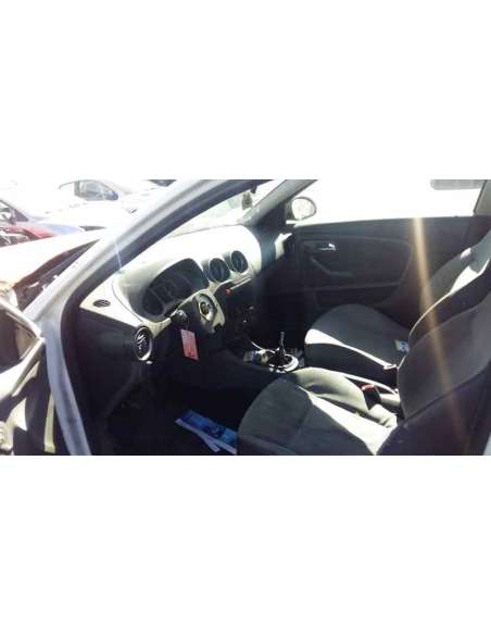 seat ibiza (6l1) del año 2008