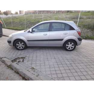 kia rio del año 2007