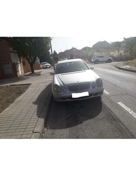 mercedes-benz clase e (w211) berlina del año 2007