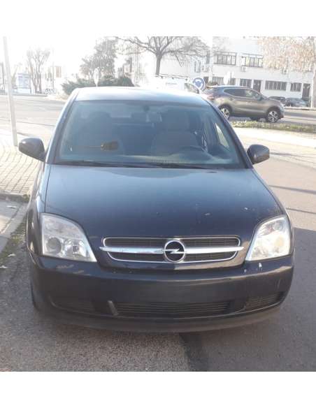 opel vectra c berlina del año 2005