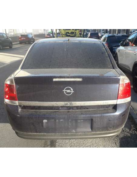 opel vectra c berlina del año 2005