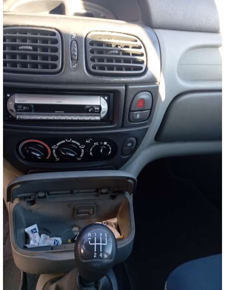 renault scenic (ja..) del año 2001