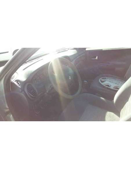 renault megane i berlina hatchback (ba0) del año 2003