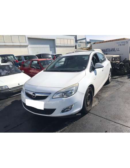opel astra j lim. del año 2011