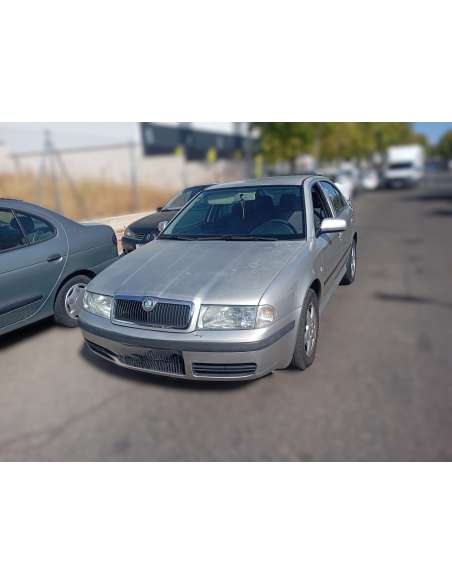 skoda octavia combi (1u5) del año 2000