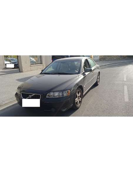 volvo s60 berlina del año 2005