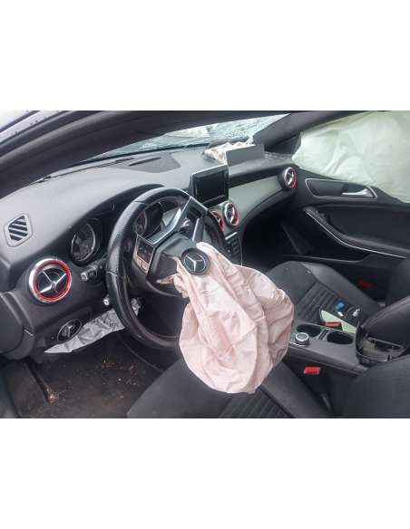 mercedes-benz clase cla (w117) del año 2022