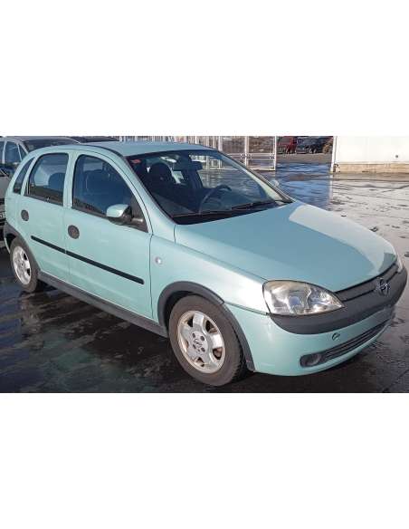 opel corsa c del año 2000