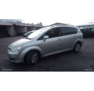 toyota corolla verso (e12) del año 2004