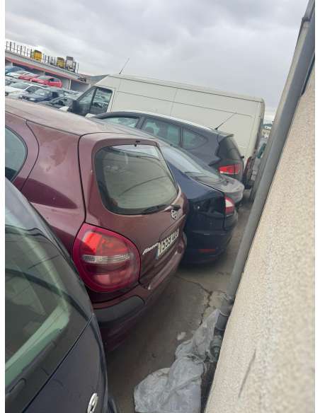 nissan almera (n16/e) del año 2002