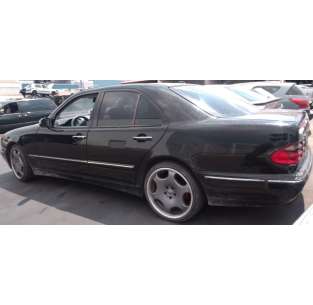 mercedes-benz clase e (w210) berlina diesel del año 2000 2