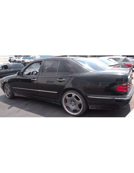mercedes-benz clase e (w210) berlina diesel del año 2000