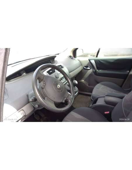 renault scenic ii del año 2005
