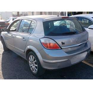 opel astra h berlina del año 2004 2