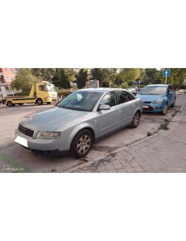 audi a4 berlina (8e) del año 2000