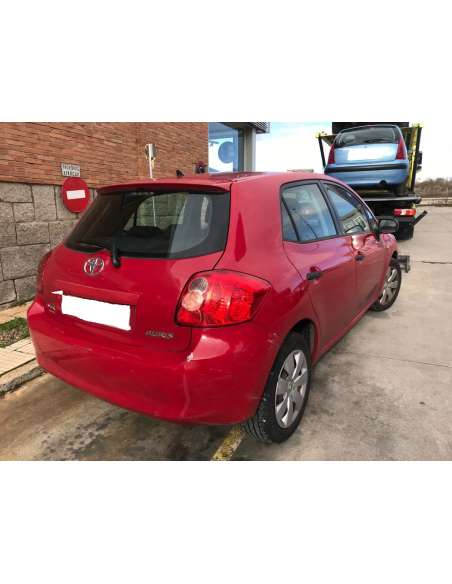 toyota auris del año 2008