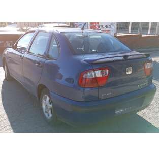 seat cordoba berlina (6k2) del año 2001 2