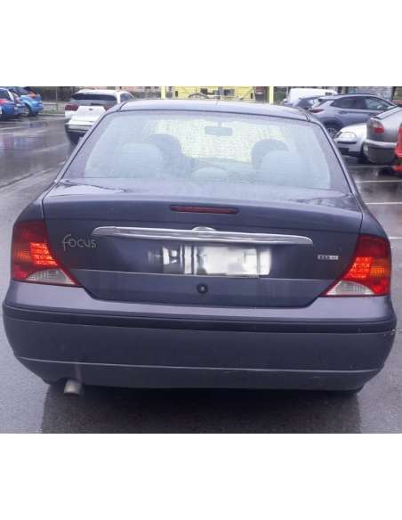 ford focus berlina (cak) del año 2004
