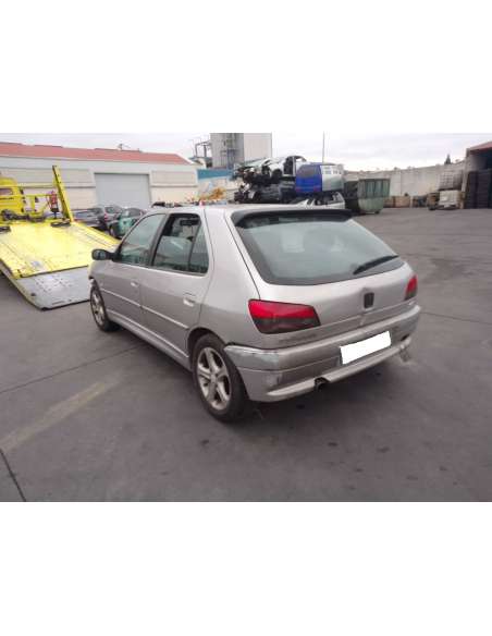 peugeot 306 berlina 3/4/5 puertas (s2) del año 2001