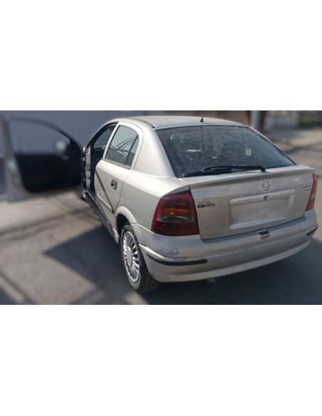 opel astra g berlina del año 2001