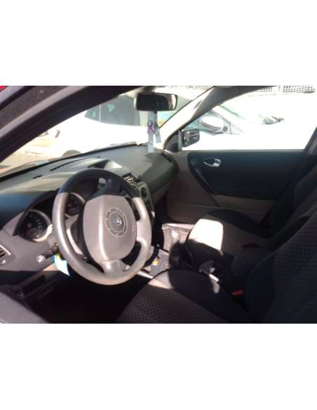 renault megane ii berlina 5p del año 2004