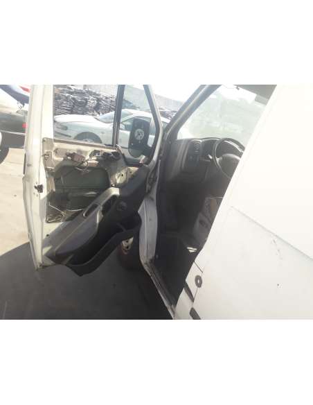 ford transit caja cerrada, corta (fy) (2000 =>) del año 2004