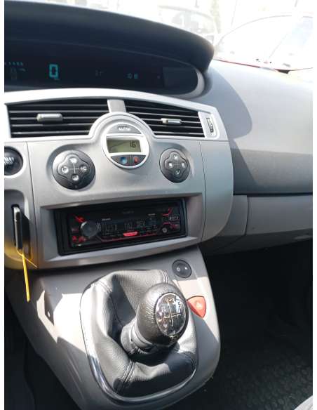 renault scenic ii del año 2008
