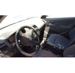 seat cordoba berlina (6k2) del año 2002 2